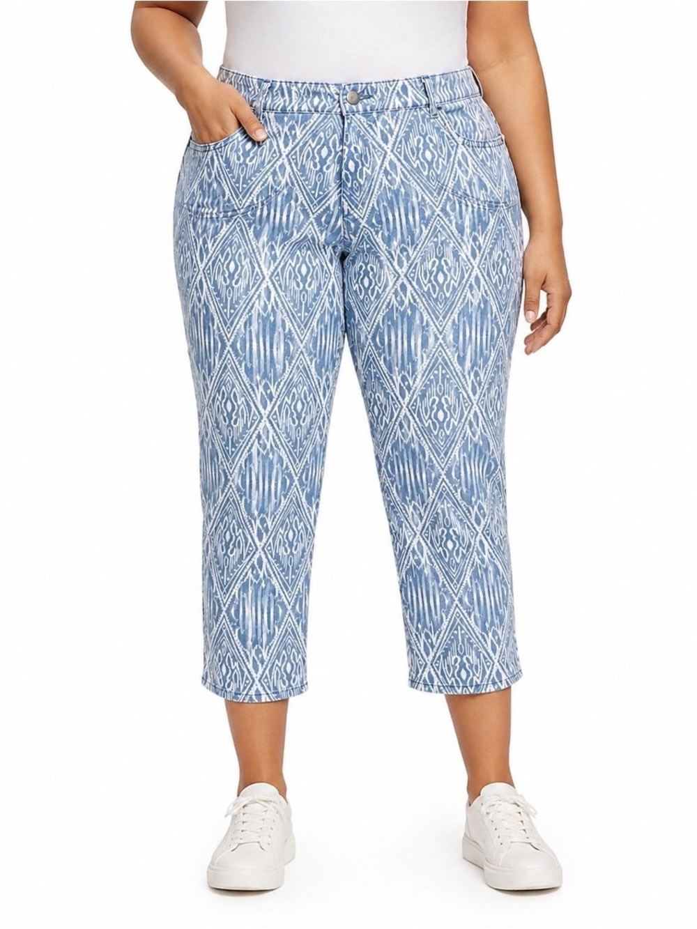Chicos Jeans Women’s XL Size 3 Blue White Crop Ikat Diamond Bleach Boho Artsy